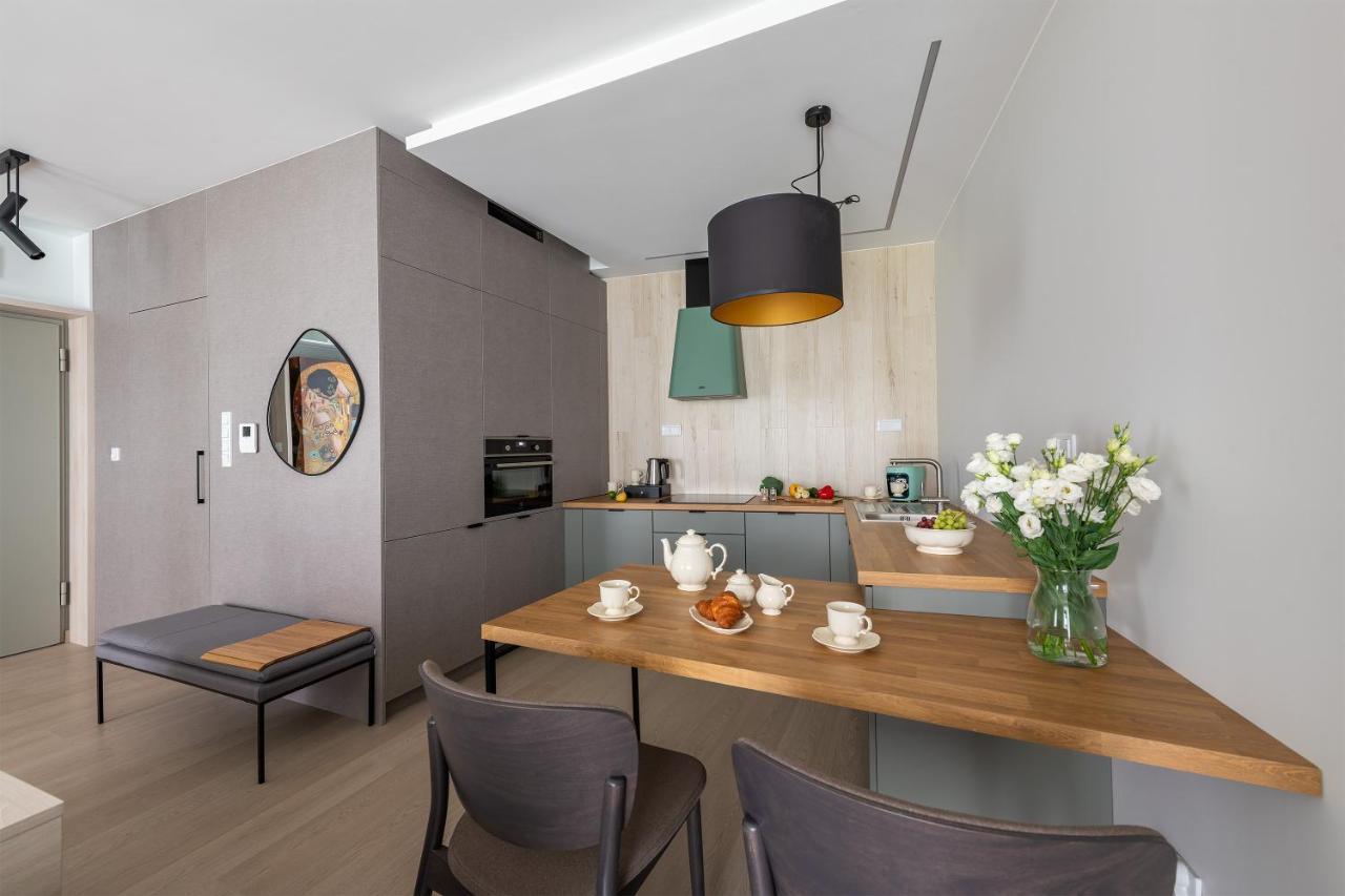 Apartamenty Kasprzaka P&O Serviced Apartments Warszawa Exteriör bild